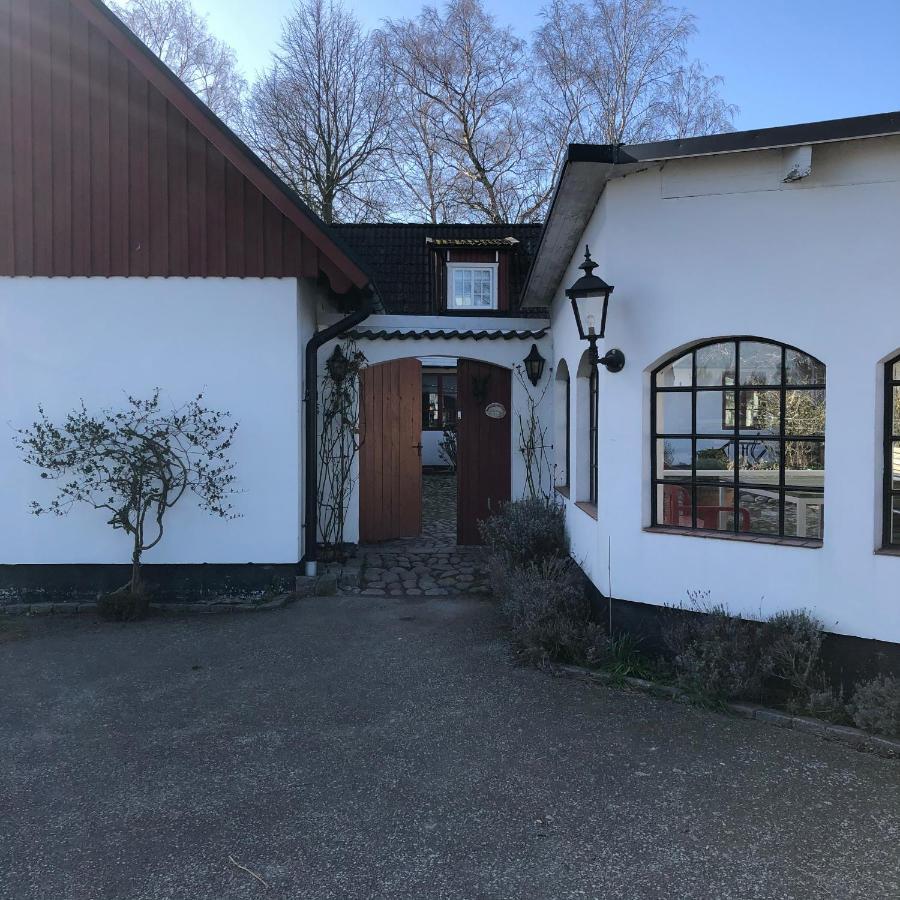Stort Rymligt Boende Med Tva Sovrum Och Pentry I Lantlig Miljoe Höllviken 外观 照片